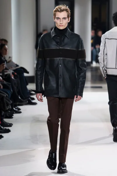 Look 31